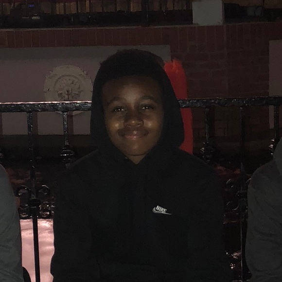 Meet your Posher, Travis - Picture 1 of 1